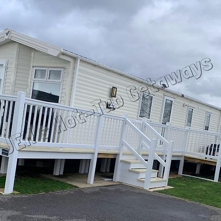 Jems Hot-Tub Getaways 6 Berth At Tattershall Lakes מראה חיצוני תמונה